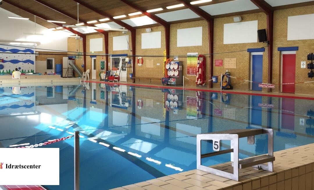 2023 Skals Idrætscenter – Svømmehal med undervandsbelysning